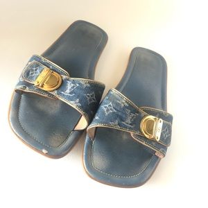 Louis Vuitton flat open toe mule